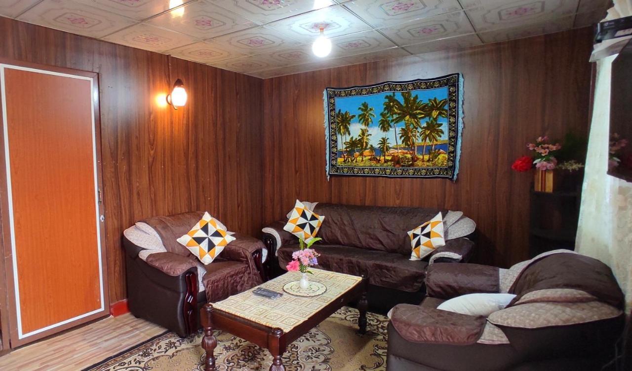 Townside Lodge Nuwara Eliya Bagian luar foto